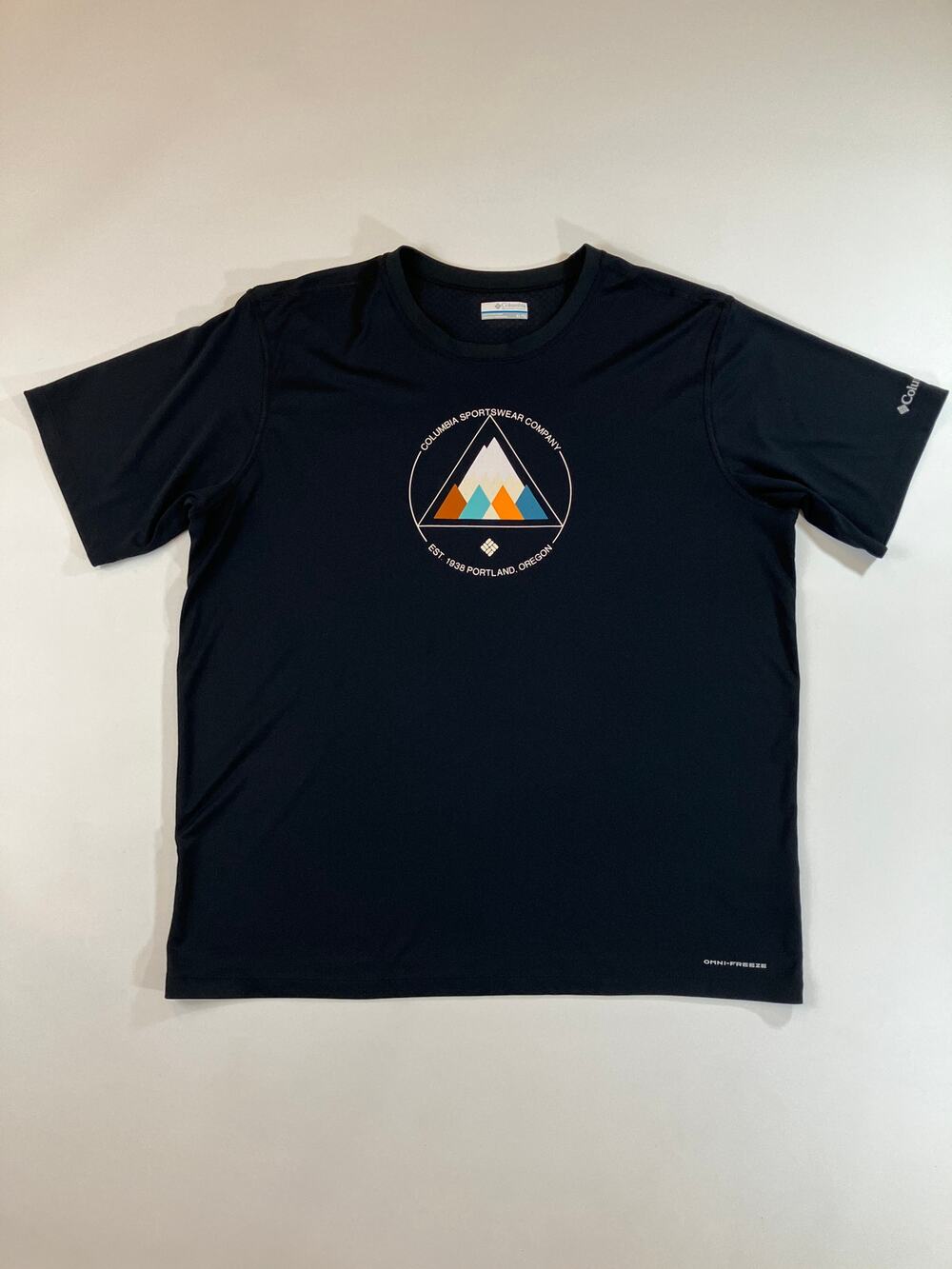 Columbia Men’s XL Omni-Freeze Black Mountain Graphic Performance T Shirt
